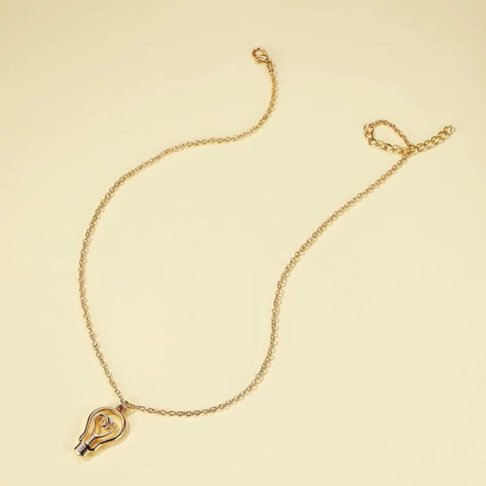 3/$30 💛 Light Bulb Pendant Necklace - Picture 3 of 4